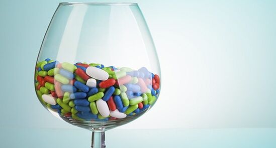 études sur la compatibilité des antibiotiques et de l'alcool